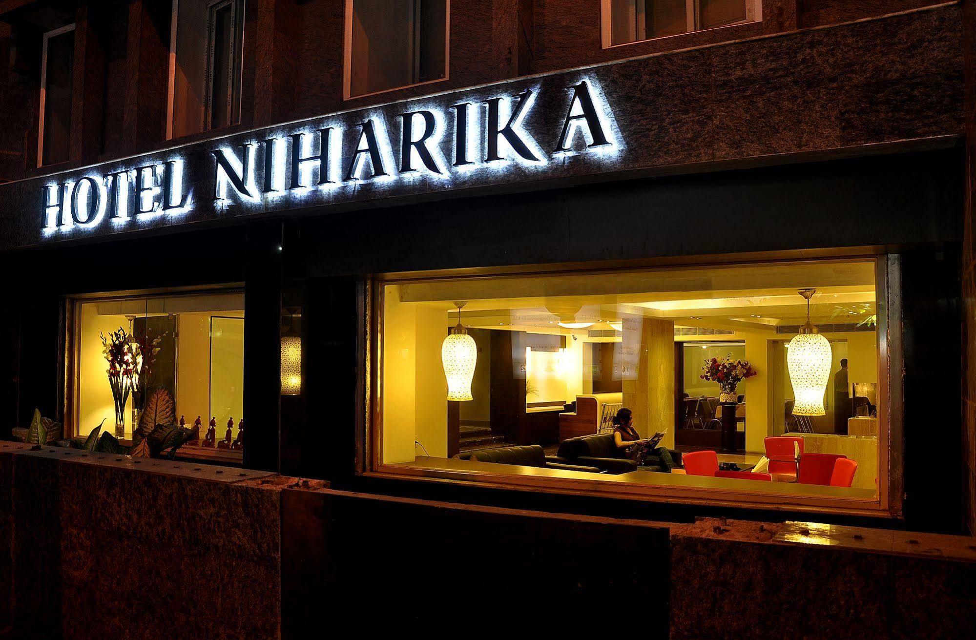 Hotel Niharika Калькутта Экстерьер фото